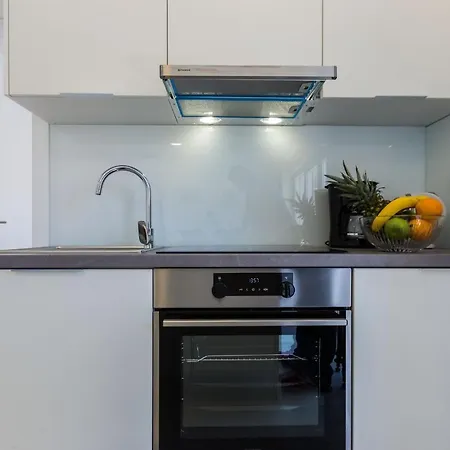 2sis 2 Apartment *