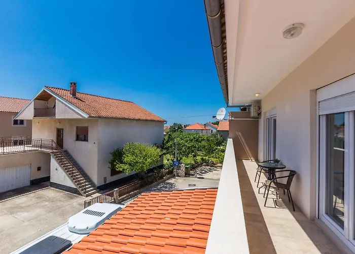 2sis 2 Апартаменты *