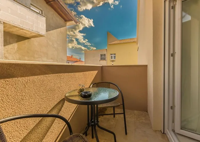 2sis 2 Apartment Zadar