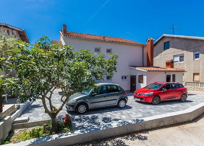 2sis 2 Apartment Zadar